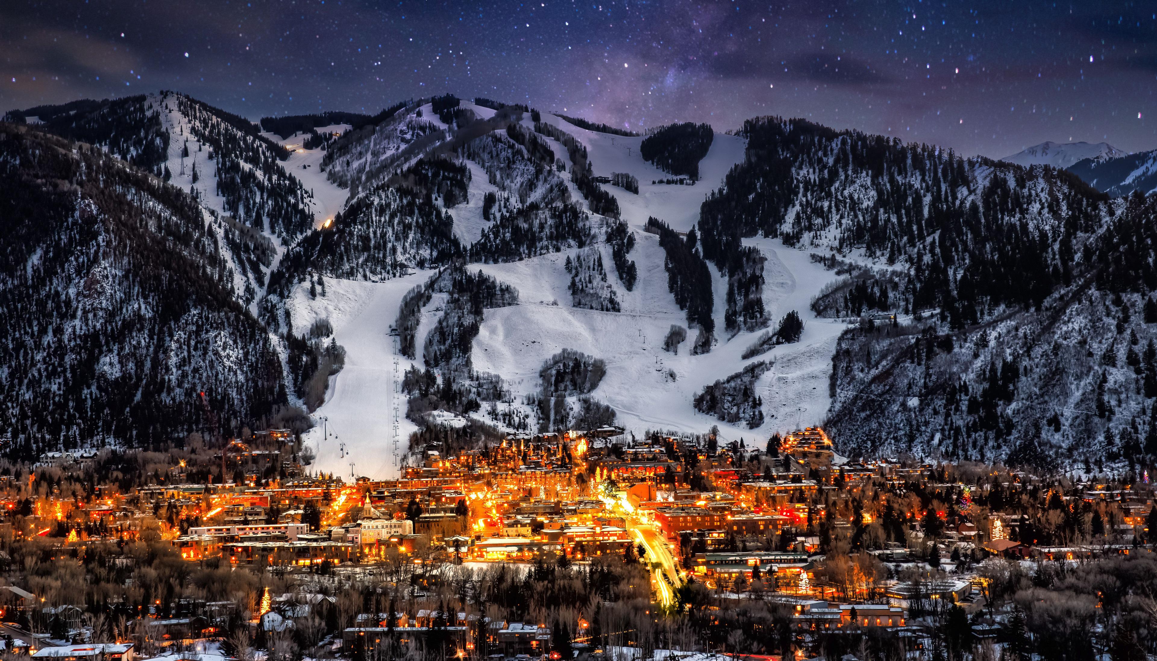  Top Ski Resorts Near Private Airports
